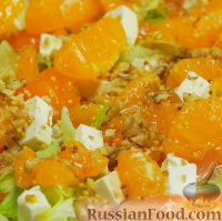 Фото к рецепту: Оранжевый салат с мандаринами и хурмой