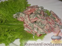 Фото к рецепту: Салат из помидоров с чесночной заправкой