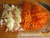 Фото приготовления рецепта: Томатные лепёшки на кефире, с сыром (в духовке) - шаг №9
