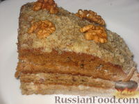 Фото к рецепту: Ореховый торт с творожным кремом