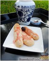 Фото к рецепту: Biscuit à la cuiller - Дамские пальчики - Савоярди