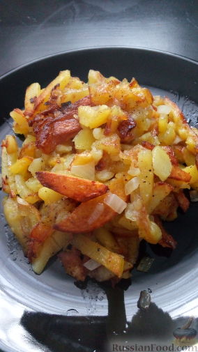 Вареная картошка, обжаренная на сковороде с сыром — рецепт с фото пошагово