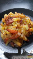 Фото к рецепту: Жареная картошка с луком