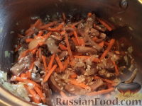 Фото приготовления рецепта: Суп с индейкой и грибами - шаг №14