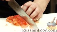 Фото приготовления рецепта: Фаршированные кальмары в томатном соусе - шаг №4