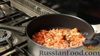 Фото приготовления рецепта: Фаршированные кальмары в томатном соусе - шаг №5