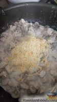 Фото приготовления рецепта: Спагетти с курицей и грибами, в сливочном соусе - шаг №5