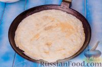 Фото приготовления рецепта: Закуска "Пеньки" из блинов с грибами, под соусом бешамель - шаг №8