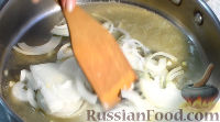 Фото приготовления рецепта: Блинчики с яблочно-луковым конфи - шаг №7
