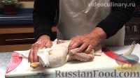 Фото приготовления рецепта: Запеченная утка с яблоками - шаг №3