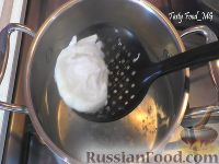 Фото приготовления рецепта: Яйца пашот (два способа приготовления) - шаг №4