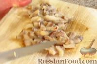 Фото приготовления рецепта: Салат "Зимний" с селедкой и яблоком - шаг №1