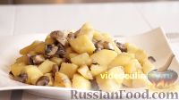 Фото к рецепту: Тушеная картошка с грибами