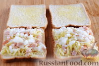 Фото приготовления рецепта: Жареный сэндвич с ветчиной и сыром - шаг №9