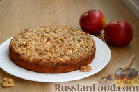 Фото приготовления рецепта: Яблочный пирог с орехами - шаг №12