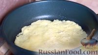 Фото приготовления рецепта: Картофельные роллы с селедкой - шаг №2