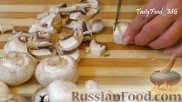 Фото приготовления рецепта: Картофельная запеканка "Сытный ужин" с фаршем и грибами - шаг №4