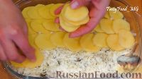 Фото приготовления рецепта: Картофельная запеканка "Сытный ужин" с фаршем и грибами - шаг №16