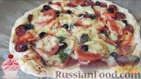 Фото приготовления рецепта: Пицца на дрожжевом тесте - шаг №9