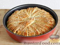 Фото приготовления рецепта: Греческий пирог с мясом - шаг №13