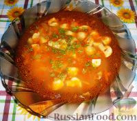 Фото к рецепту: Постный томатный суп с фасолью и грибами