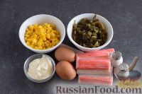 Фото приготовления рецепта: Крабовый салат с морской капустой - шаг №1