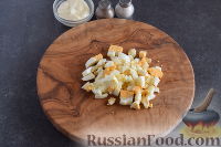 Фото приготовления рецепта: Крабовый салат с морской капустой - шаг №2