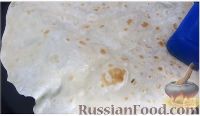 Фото приготовления рецепта: Шашлык "с дымком" на сковороде, в лепёшках - шаг №12