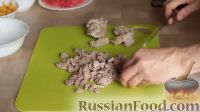 Фото приготовления рецепта: Слоеный салат с курицей и грейпфрутом - шаг №3