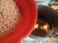 Фото приготовления рецепта: Каша из дробленой пшеничной крупы - шаг №4