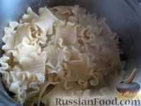 Фото приготовления рецепта: Паста с курицей в сливочно-сырном соусе - шаг №2