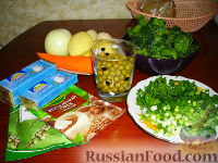 Фото приготовления рецепта: Сырный суп с брокколи - шаг №1