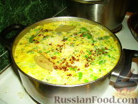 Фото приготовления рецепта: Сырный суп с брокколи - шаг №8