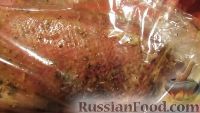 Фото приготовления рецепта: Фаршированная утка в медово-соевом маринаде, в рукаве - шаг №11