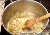 Фото приготовления рецепта: Крем-суп из цветной капусты с сыром - шаг №1