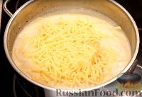 Фото приготовления рецепта: Крем-суп из цветной капусты с сыром - шаг №6