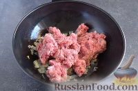 Фото приготовления рецепта: Макаронная запеканка с мясом и соусом бешамель - шаг №9