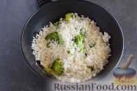 Фото приготовления рецепта: Рис с брокколи стир-фрай - шаг №9