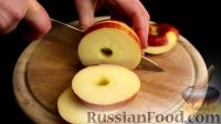 Фото приготовления рецепта: Яблоки, запеченные в духовке, с овсяными хлопьями - шаг №4