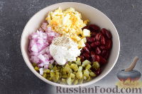 Фото приготовления рецепта: Быстрый салат с красной фасолью - шаг №6