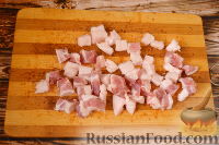 Фото приготовления рецепта: Мачанка из свинины, с домашней колбасой - шаг №4