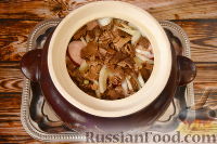 Фото приготовления рецепта: Мачанка из свинины, с домашней колбасой - шаг №13