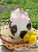 Фото к рецепту: Молочный десерт "Буренка"