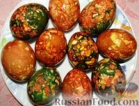 Фото приготовления рецепта: Мраморные и малахитовые яйца к Пасхе - шаг №9