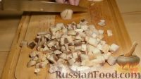 Фото приготовления рецепта: Рисовая запеканка с фаршем и грибами, под сырной корочкой - шаг №2
