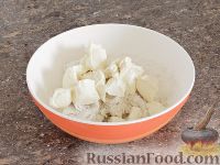 Фото приготовления рецепта: Пирожки из "хрущевского" теста, с капустой и яйцами - шаг №5