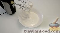 Фото приготовления рецепта: Сахарная глазурь для пасхального кулича - шаг №3