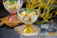 Фото к рецепту: Салат с крабовыми палочками, морковью и грибами