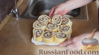Фото приготовления рецепта: Слоёно-песочное двухцветное печенье "Колечки" - шаг №15