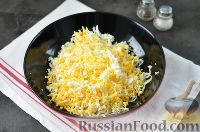 Фото приготовления рецепта: Тарталетки с сыром и помидорами - шаг №3